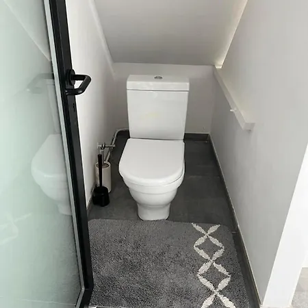 Cosy 1 Bedroom 900m From Lejlighed *